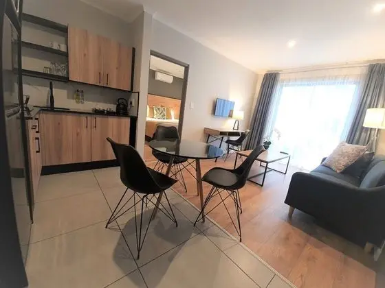 Deluxe Süit, 1 En Büyük (King) Boy Yatak ve Çekyat, Banyolu/Duşlu, Avlu Manzaralı