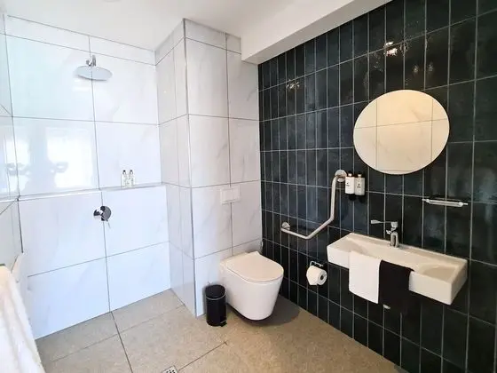 Exclusive Oda, 1 Büyük (Queen) Boy Yatak, Sigara İçilmez, Lagün Manzaralı