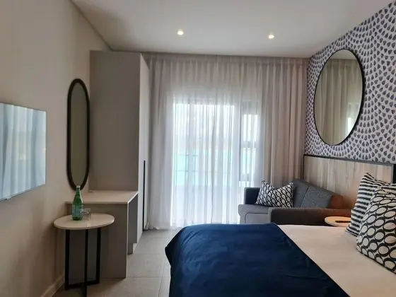 Standard Oda, 1 Büyük (Queen) Boy Yatak ve Çekyat, Sigara İçilmez, Şehir Manzaralı