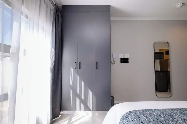 Giysi dolabı
