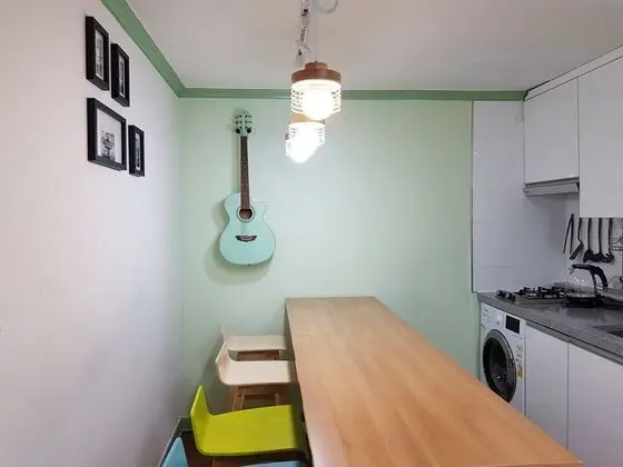 Ev (Mint House)