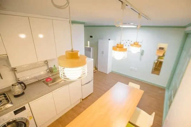 Ev (Mint House)