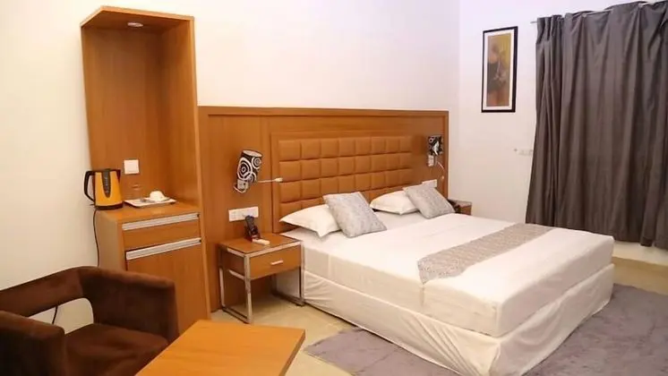 Deluxe Tek Büyük Yataklı Oda