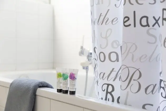 Family Oda, 2 Büyük (Queen) Boy Yatak, Sigara İçilmez, Kısmi Göl Manzaralı