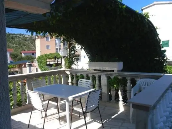 Apart Daire (Mio - 100 m from beach - A1(6+1))