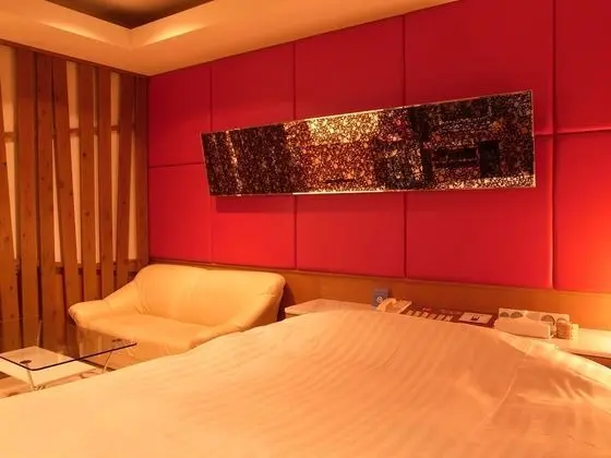 Oda (Queen Room)