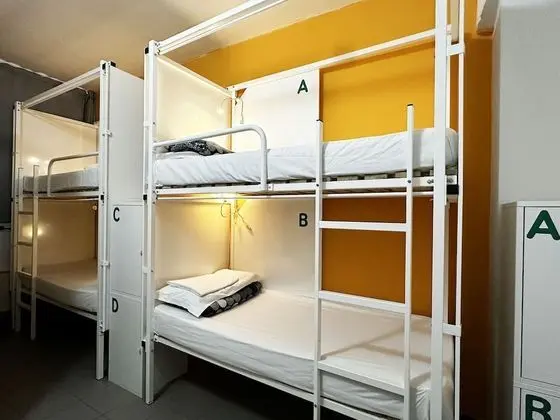 Ortak Ranzalı Oda, Özel Banyo (4 pax)