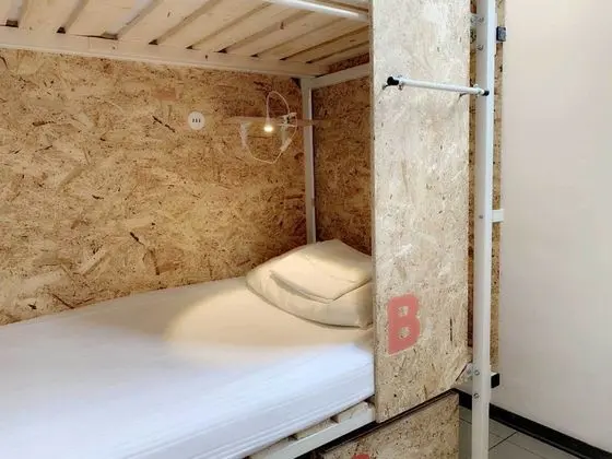 Ortak Ranzalı Oda, Özel Banyo (4 pax)