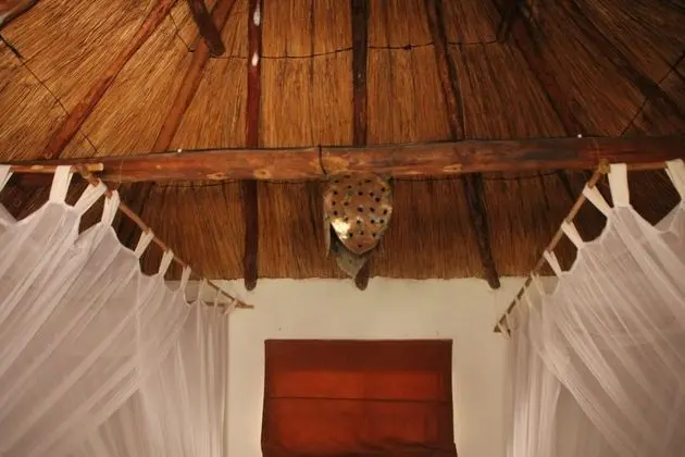 Elephant Camp - Chalets (6)