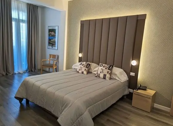 Comfort Tek Büyük Yataklı Oda