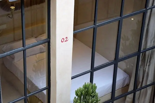 Classic Tek Büyük Yataklı Oda