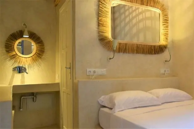 Classic Tek Büyük Yataklı Oda