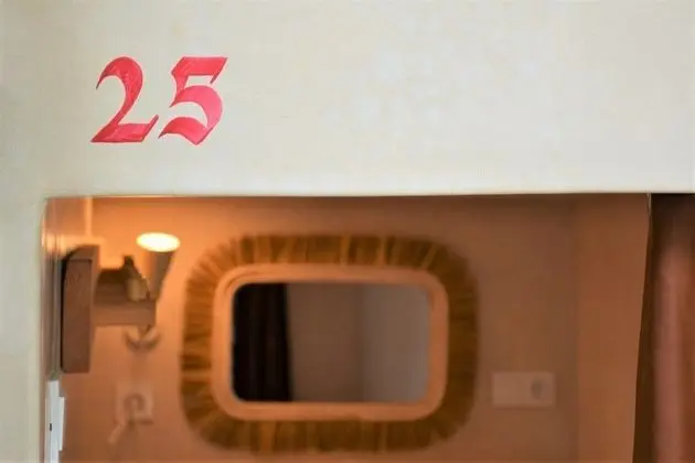 Design Ortak Ranzalı Oda, Sadece kadınlar için