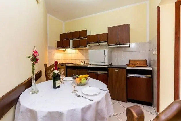 Apart Daire (Mir - 50m from the sea - A3(2))