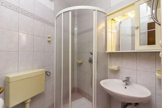 Apart Daire (Mir - 50m from the sea - A4(4+2))