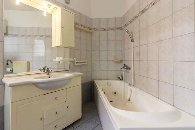 Apart Daire (Mir - 50m from the sea - A4(4+2))