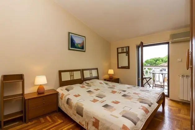 Apart Daire (Mir - 50m from the sea - A5(2+2))