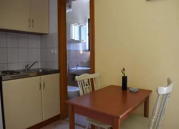 Stüdyo (Mir - close to beach - SA4(2))