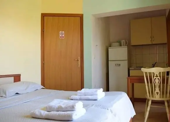 Stüdyo (Mir - close to beach - SA4(2))