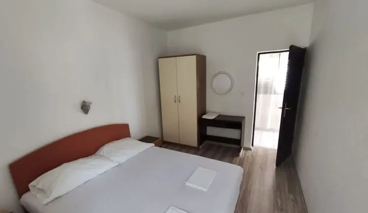 Apart Daire (Mir - free parking - A5(6+1))