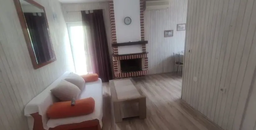 Apart Daire (Mir - free parking - A5(6+1))