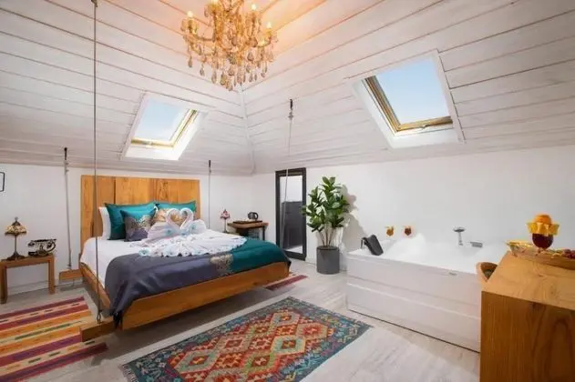 Deluxe Suite, Şehir Manzaralı, Jakuzili (2 Kişilik)