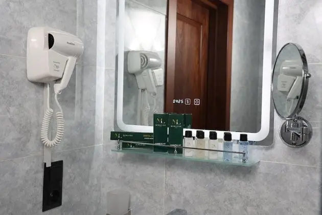 Deluxe Tek Büyük veya İki Ayrı Yataklı Oda
