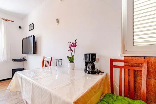 Apart Daire (Mir - perfect location & cosy - A1(4+)