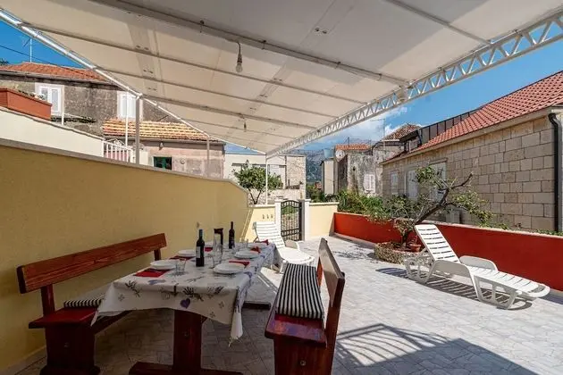 Apart Daire (Mir - perfect location & cosy - A1(4+)