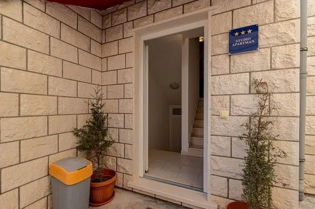 Apart Daire (Mir - perfect location & cosy - A1(4+)