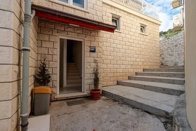Apart Daire (Mir - perfect location & cosy - A1(4+)