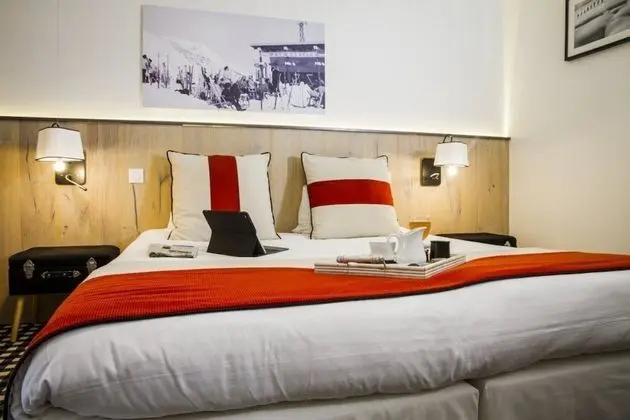 Premium Oda, 1 Büyük (Queen) Boy Yatak, Dağ Manzaralı