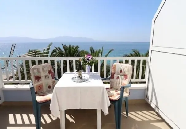Stüdyo (Mira - 10 m from beach - SA4(2))
