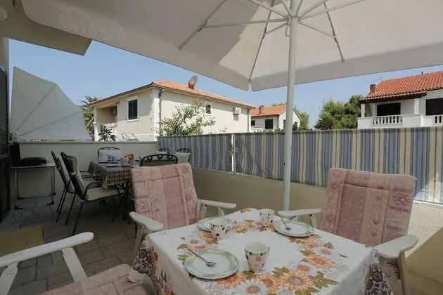 Apart Daire (Mira - 50 m from beach - A1(7+1))