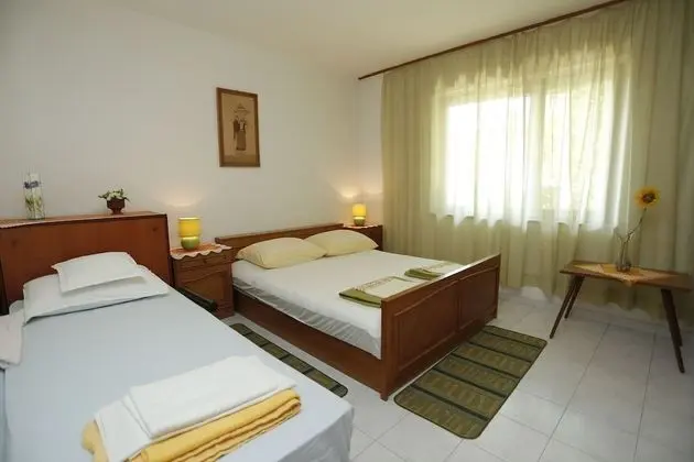 Apart Daire (Mira - 50 m from beach - A1(7+1))