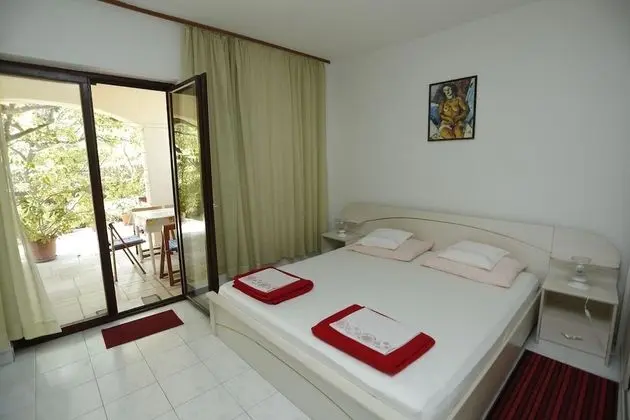 Apart Daire (Mira - 50 m from beach - A1(7+1))