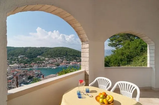 Apart Daire (Mira - beautiful sea view - A1 Daniel)