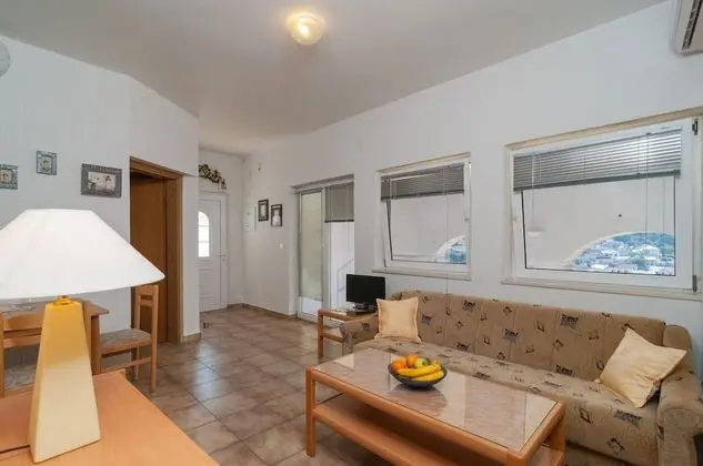 Apart Daire (Mira - beautiful sea view - A1 Daniel)