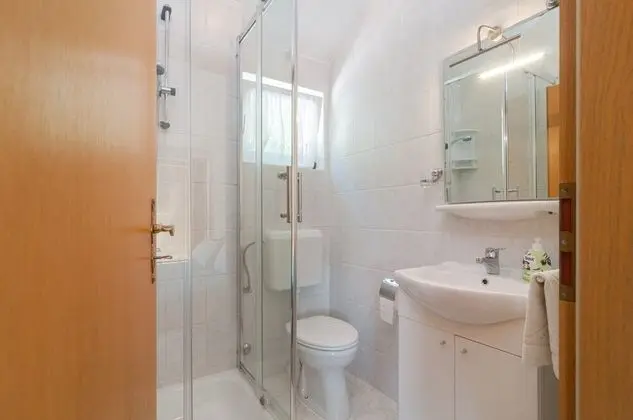 Stüdyo (Mira - beautiful sea view - SA Jelena)