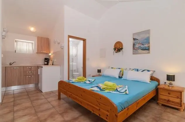 Stüdyo (Mira - beautiful sea view - SA Jelena)