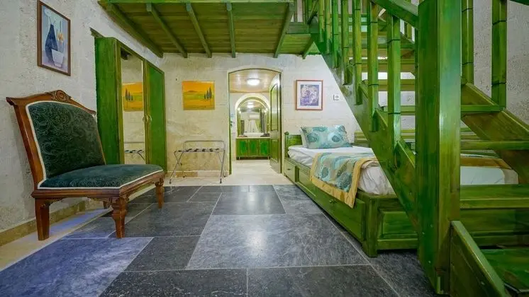 Duplex Stone Room