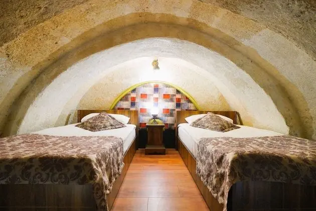 Duplex Stone Room
