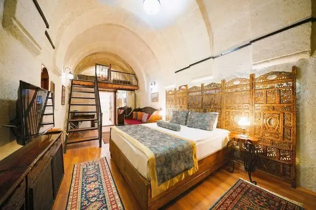 Duplex Stone Room