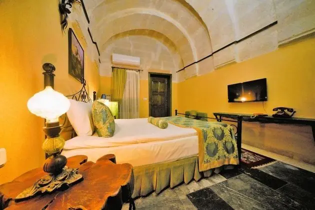 Duplex Stone Room