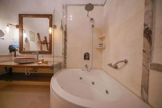 Superior Suite, Avlu Manzaralı