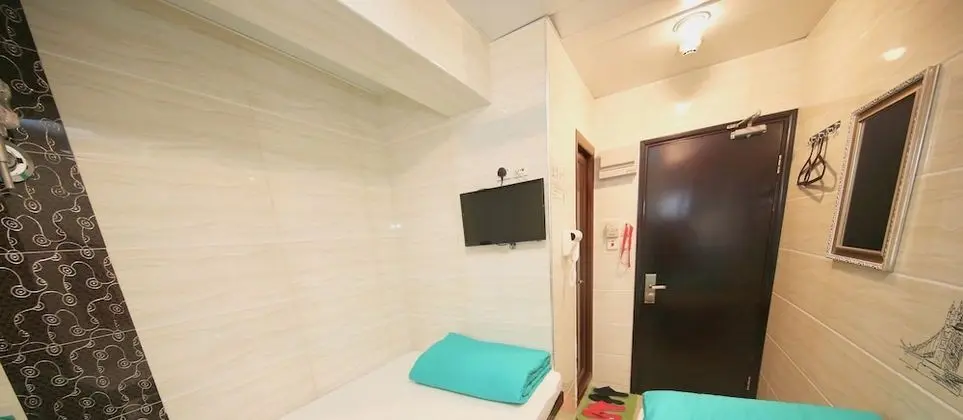 Semi Double Room