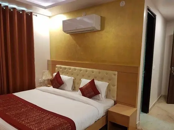 Deluxe Tek Büyük Yataklı Oda, 1 Çift Kişilik Yatak, Sigara İçilebilir