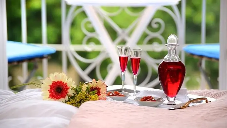 Stüdyo, Kısmi Deniz Manzaralı