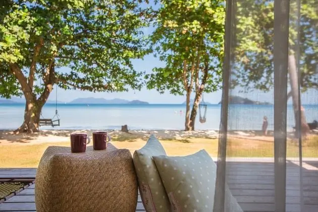 Beachfront Deluxe Villa