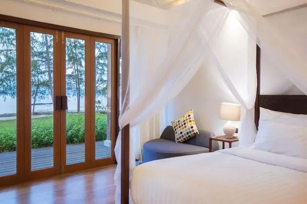 Beachfront Family Villa
